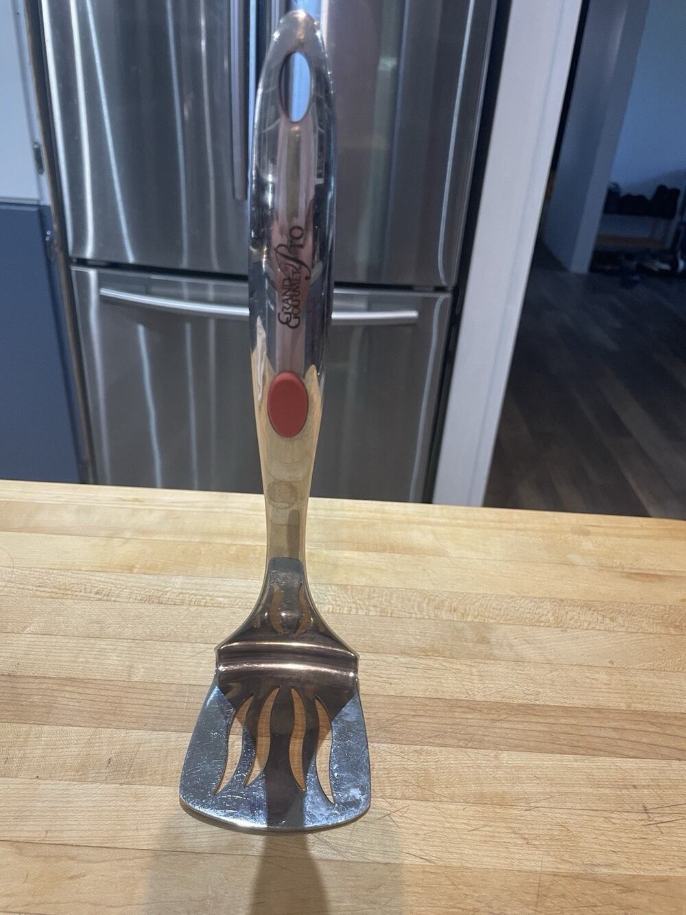Grand Gourmet Pro Stainless Steel Potato Mashe W Ergonomic Grip Red